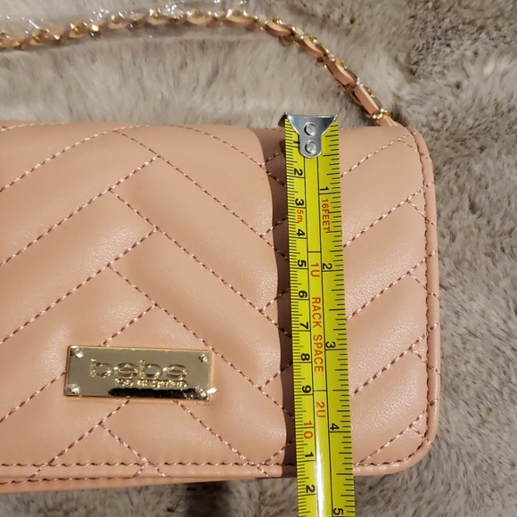 NWT - Bebe Chevron Quilted Rose CrossBody Purse - Picture 5 of 7